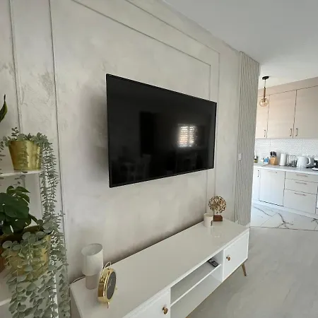 Apartament Apartment *